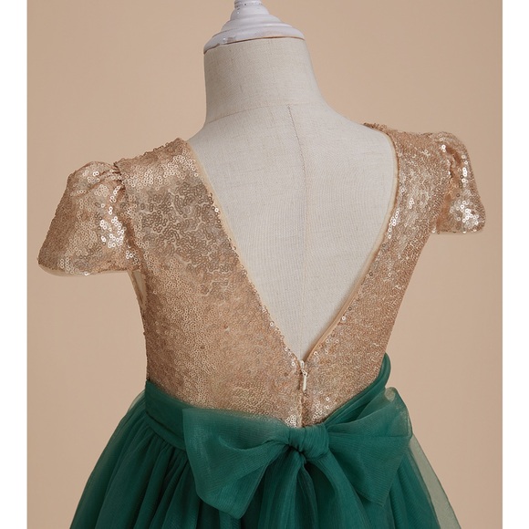 Girls Sequin & Tulle Flower Girl Dress - Picture 4 of 7
